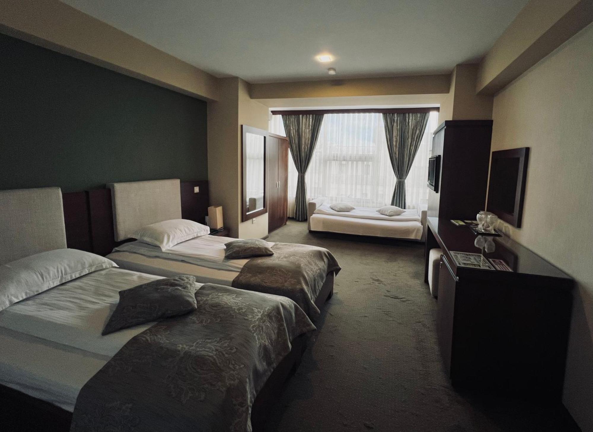 Hotel Royale Галац Екстер'єр фото