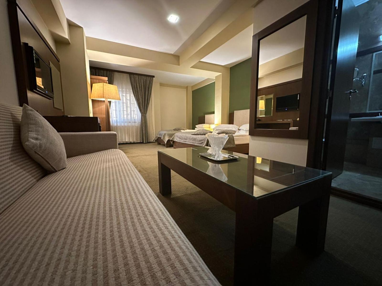 Hotel Royale Галац Екстер'єр фото