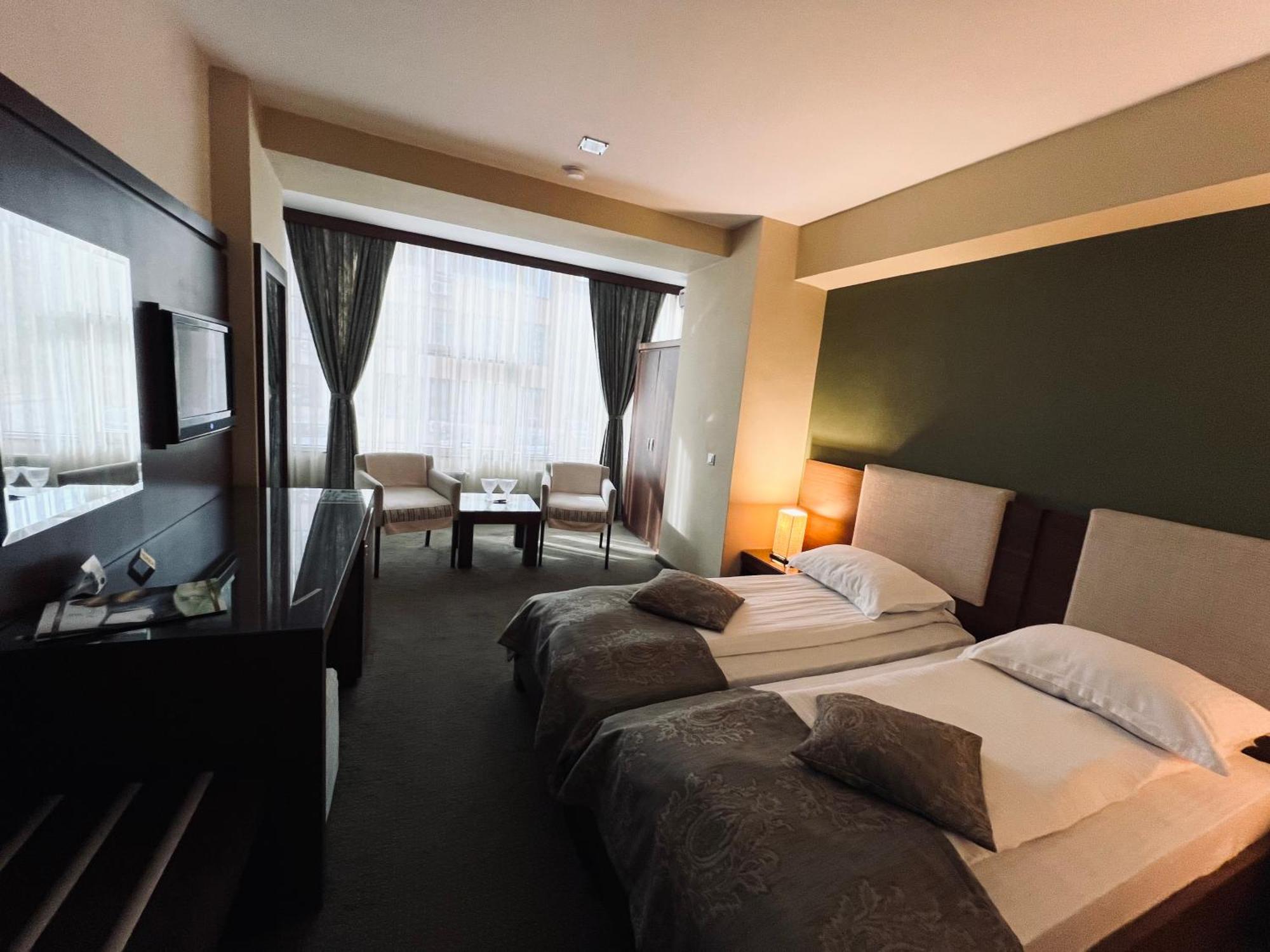 Hotel Royale Галац Екстер'єр фото