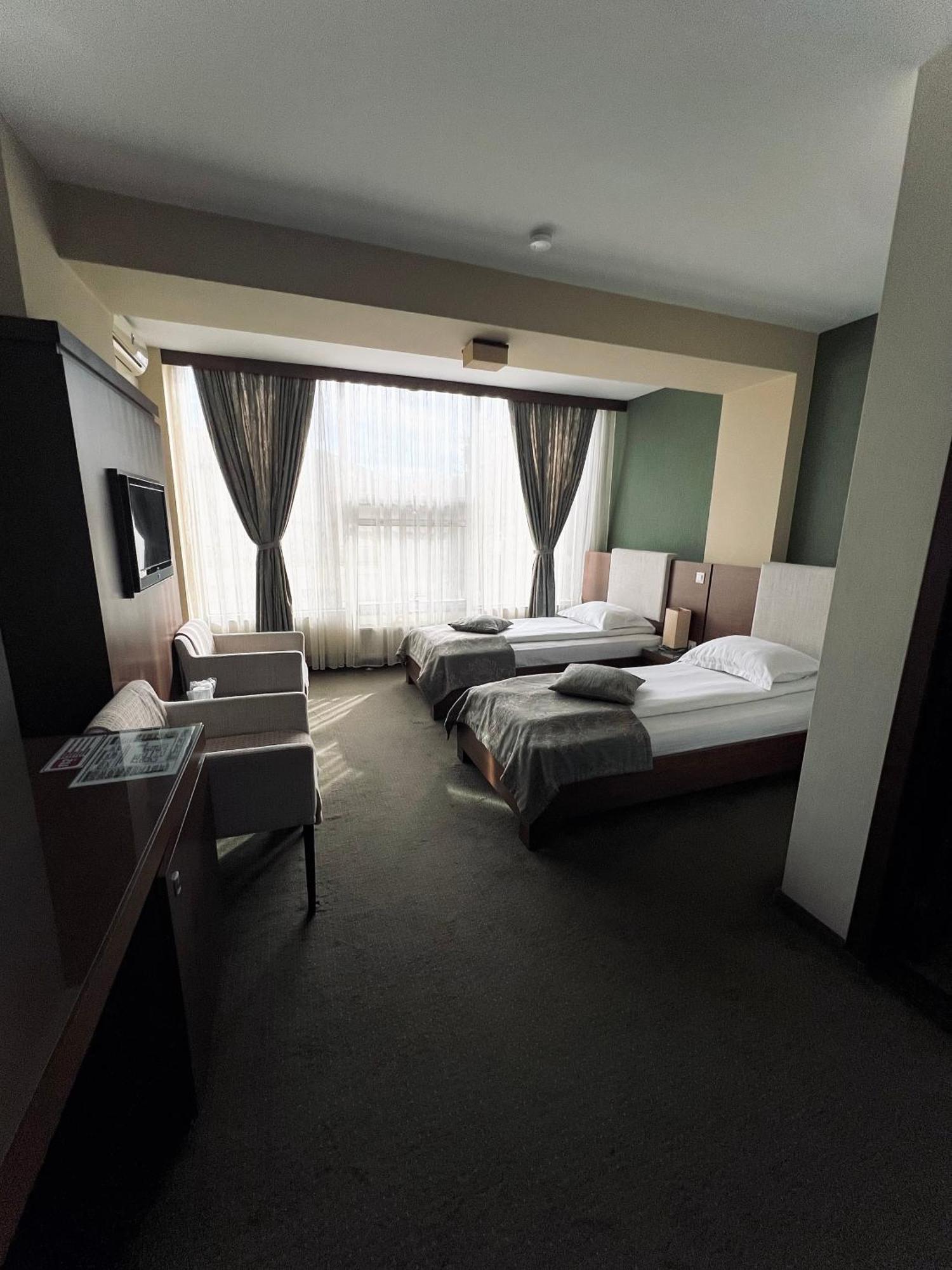 Hotel Royale Галац Екстер'єр фото