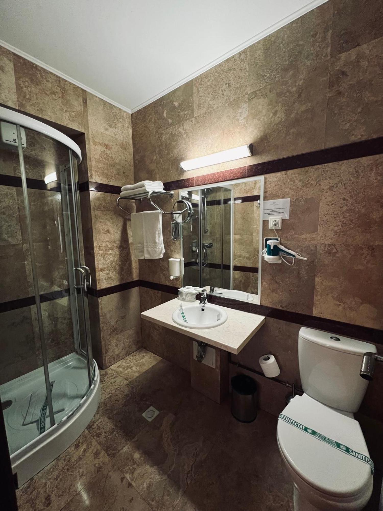 Hotel Royale Галац Екстер'єр фото
