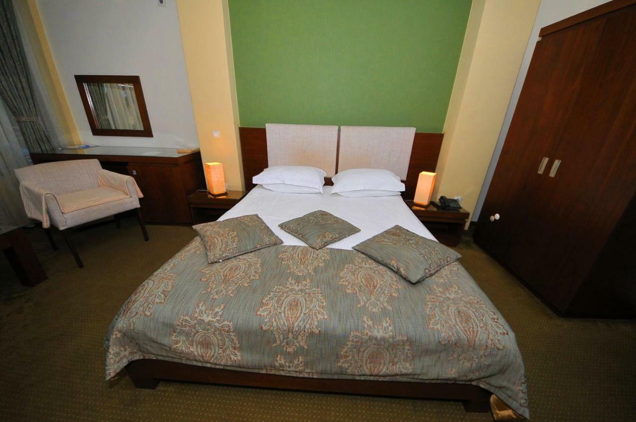 Hotel Royale Галац Екстер'єр фото
